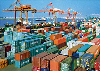 立足规模型工业的生产性服务业