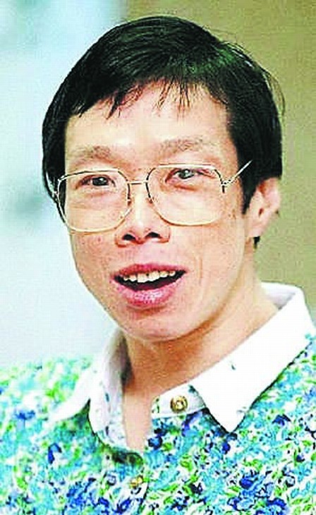 援引外媒报道,对於妹妹李玮玲医生在面簿指他为「建立王朝」滥用权力