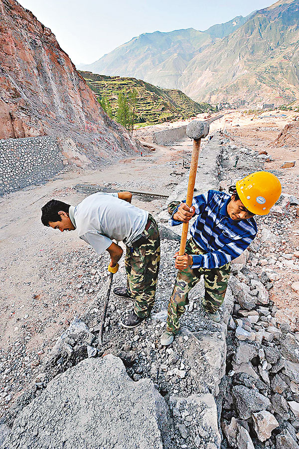 ���̵¦a��a�`���o�ϭ��n�����ٰ�g���n��50.47%�C�Ϭ���W�u�H�b�̵¦঱���d�۬y���O�d����u�a�W�I�u�C ��ƹϤ�