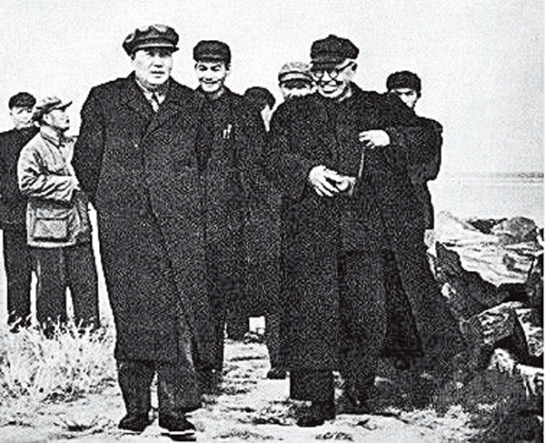 ��1955�~7��30��A����С]�e�k�^���P��A�F�D�u�]�e���^������e�C���W�Ϥ�