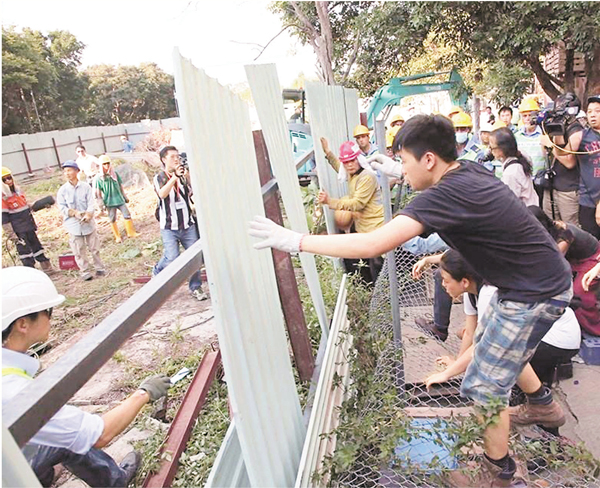 ���ܫª̸չϪ���u�H�Q�]��O�C