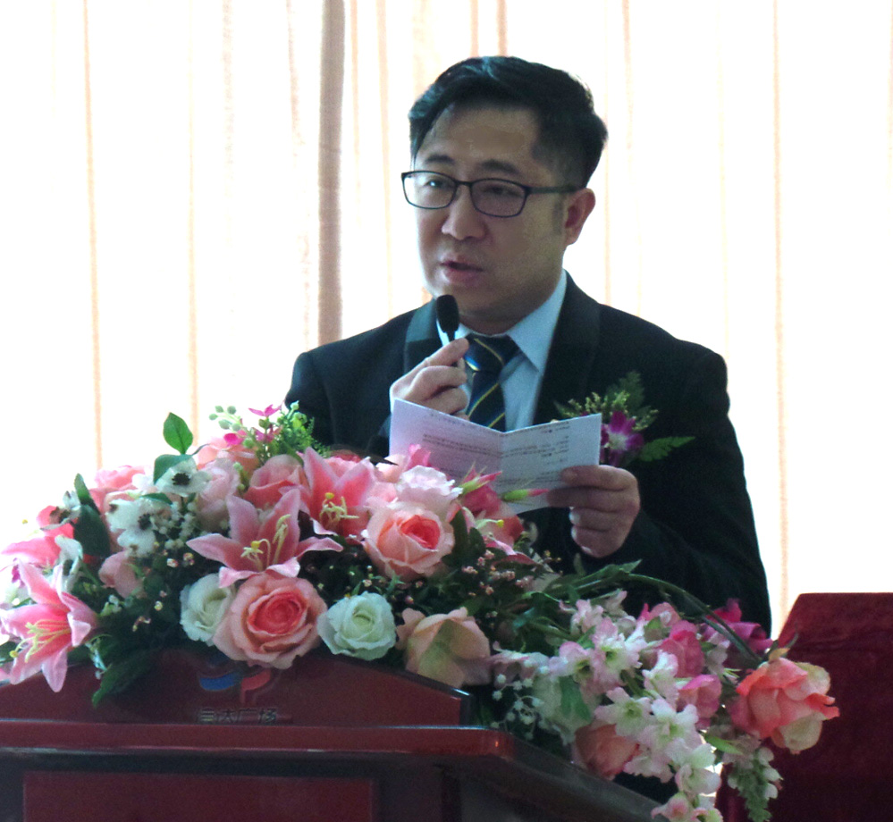 AICFC主席周浩雲博士在揭牌儀式上致辭。記者 達明 攝