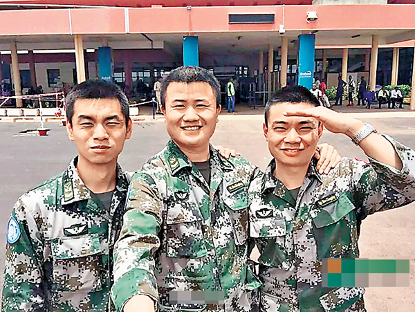 ���ӫG�G(��)�ͫe�P�Ԥͦ۩�C ���W�Ϥ�