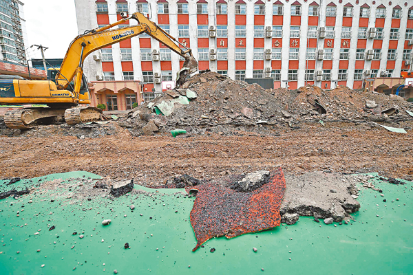 �����a�Ǯ��W�c�n�X�u�r�]�D�v�ƥ�A�޵o���|�s�x���`�C�Ϭ�6��17��A�_�ʥ��諰�Ϲ���G�p�ն������վ޳��Q��C ��ƹϤ�