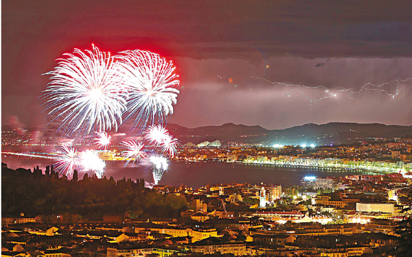 ����Ϫ�y��y