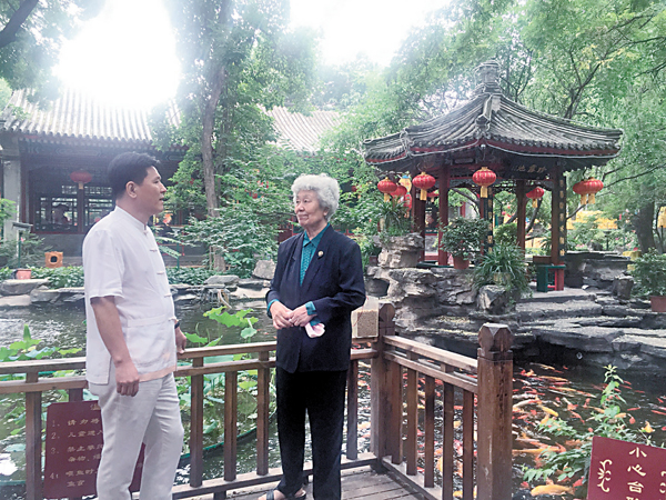 ������v���^�������A�M��C�~�ɴ����O�СA���g�ճs���媫���O�@�C �O�̼B����  ��