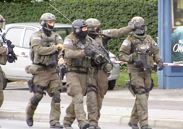 ���S�س���