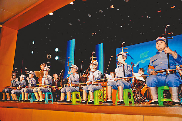 ���Ĥl�̰ѥ[�t�X�C    �����e�n�ǯu