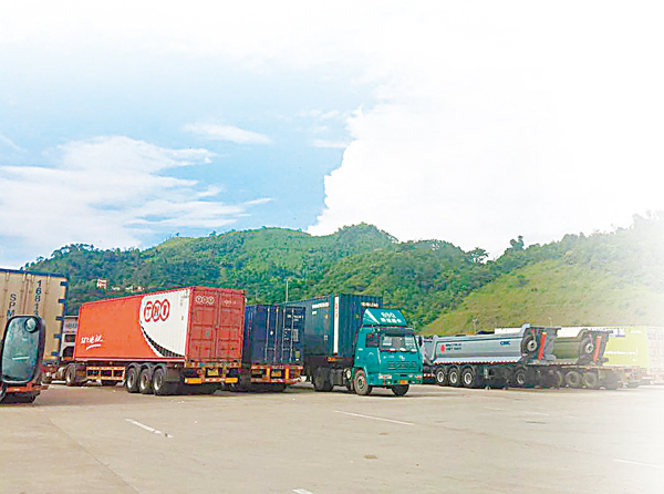 ���q���K�Q�Ƭ���Ҧa�ϵo�i�`�J���O�A�Ϭ��̲��f�����b�ƶ����ݹL���������C