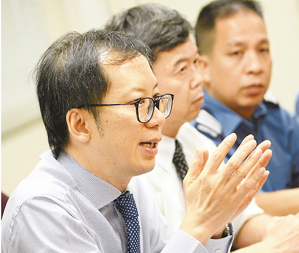 �����ž��q�u�{�v�����o�]���^�C �篪�U  ��