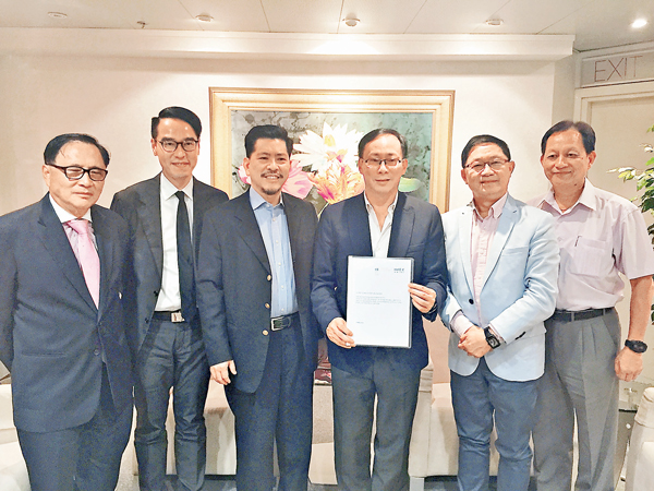 ���Һʷ|�δ��Ҧb�W���p�X�o���W���M���[�c�ԸߡA���g��(���|)�{���s�[�c�N���Һʷ|�v�O�L�j�C  ������  ��