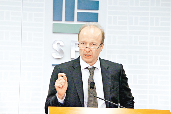 ���ڹF§���ܡA������ĳ���|�ᤩ�Һʷ|��j�v�O�A���b�fĳIPO���L�{���A��󦳮Ĳv�a�M���A���ɹ綠�����ݳd�ʡC ��ƹϤ�