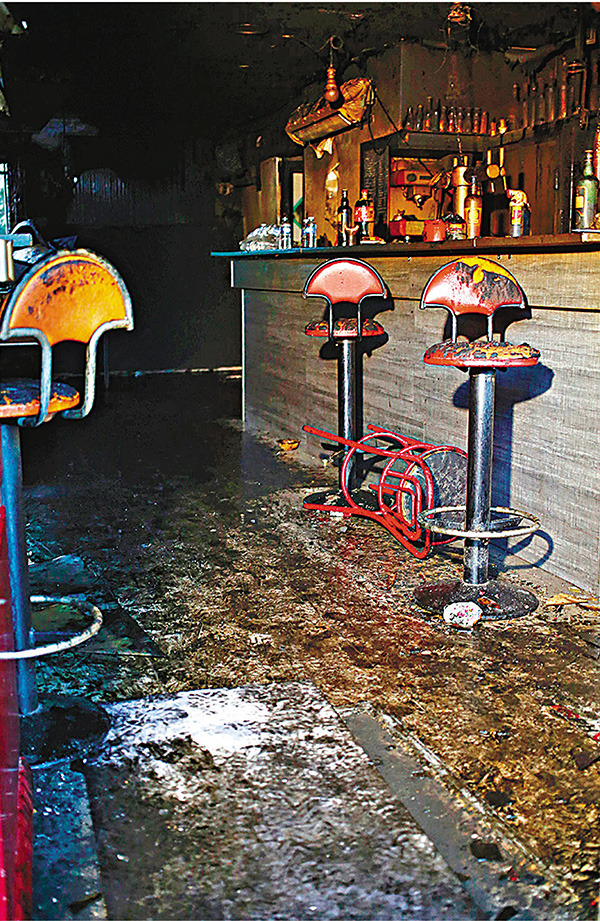 ���s�a���Ȥl�N���ܧΡC�k�s��