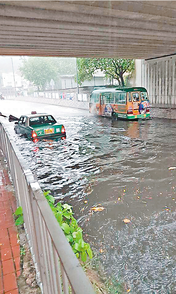 ���j�H�n�B���Y�������A���M�u�p�کM���h����Q�x�C fb�I��