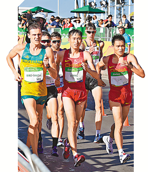 �������]�e�Ƥ��^�P���ͽ��A�L�]�e�ƥk�^�b���ɤ��C�s�ت�