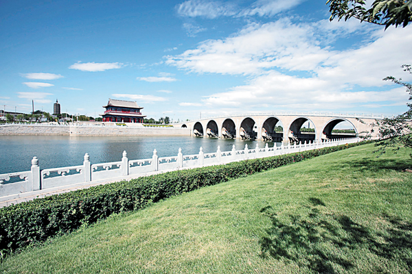 ���ʪC�j�B�e�_�_�I�j���ӡC �����_�ʶǯu