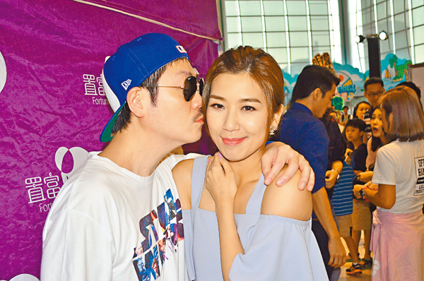 �����X�ɡA�䱶���Ӷ�������C�C