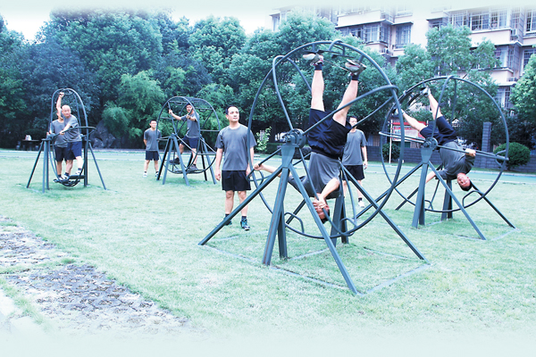 ���խ����b�i��u���V�m�C �O�̤��p  ��