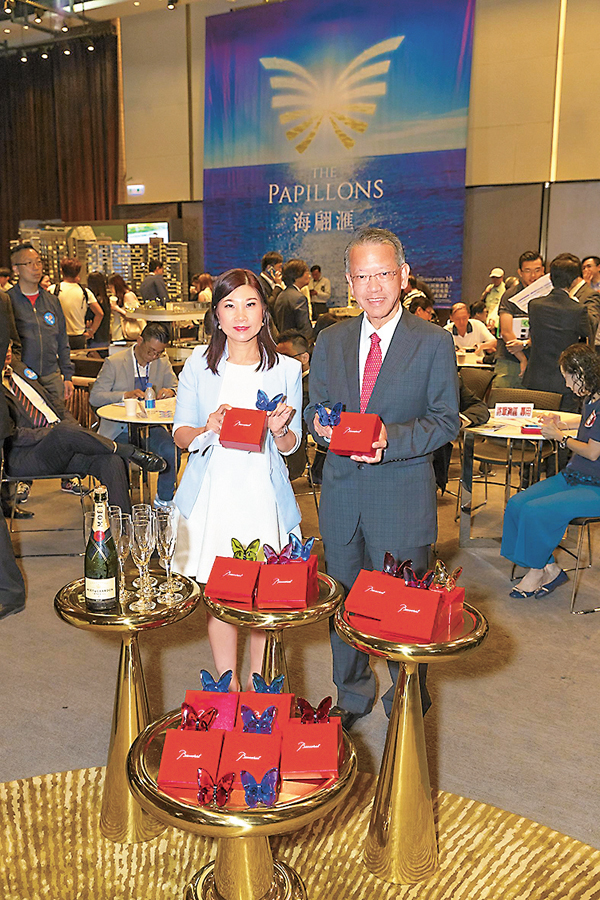 ���������ξP�ⳡ�`�ʧd�R�Z�����������}���~�N�x�D�s�L����P��O300�몺�����C