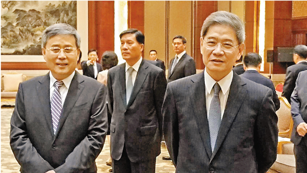 ���i�ӭx�]�k�@�^���ܡA�⩤�F�v���[���D�i�b�@����¦�W��ܨ�ӡC ������