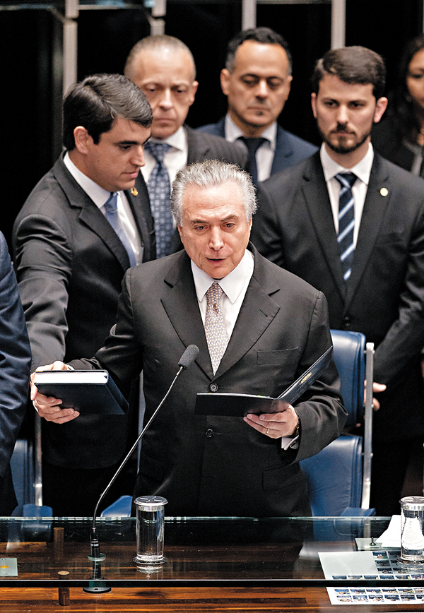 ���S�q�Ż}�N���`�ΡC �s�ت�