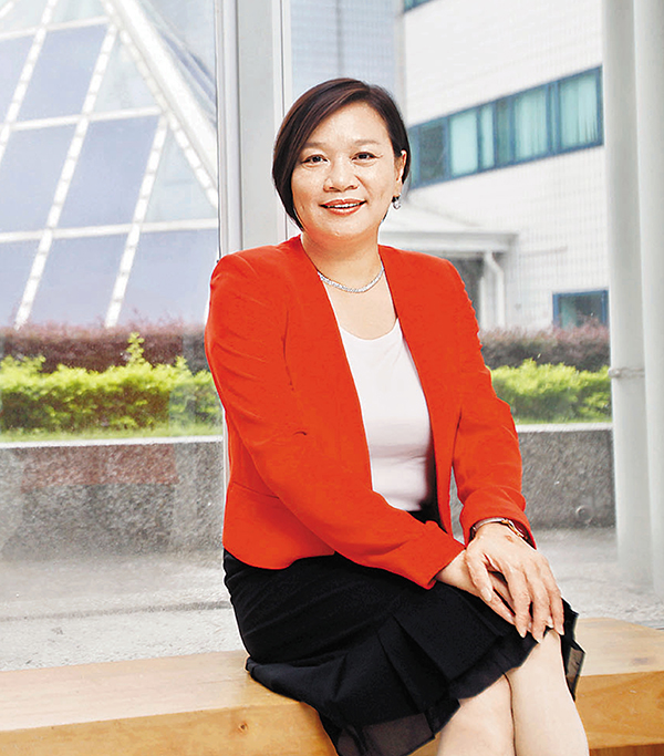 ����A�ȤE��8�~�A�P�O���y�ξA���Ҵf���C���y��  ��