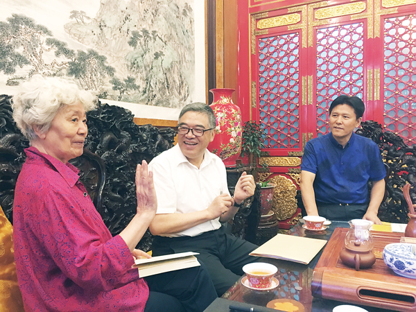 ���Юv�`�e�i�A���÷s�]���^�P��K�@�Ǯդ��ǦѮv����v�]���^�B�_�ʥ��F��e���ճs��]�k�^�Z�ͷs�Ш|�P��Ǥ�ơC �O�̳͹p   ��