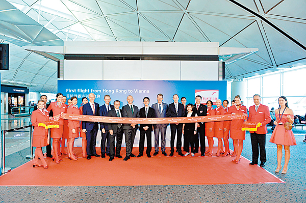 ��Andreas Otto�]�k�|�^�B�~���Ŷ��ΨȤӰϰ��`��Dieter Vranckx�]�k�T�^��Norbert Kettner�]���|�^�y���s��Z���C