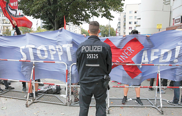 ����AfD���l�b�f�L�ܫ¡C ���z��