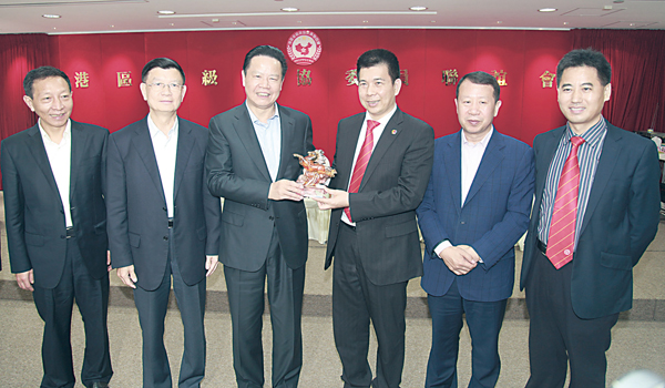 ���i�����]���T�^���X��ϬٯŬF��e���p�˷|�A�P���A�y�]�k�T�^�B��G�ӡ]���G�^�B�«T���]�k�G�^���X�v�C �O�̫\��  ��