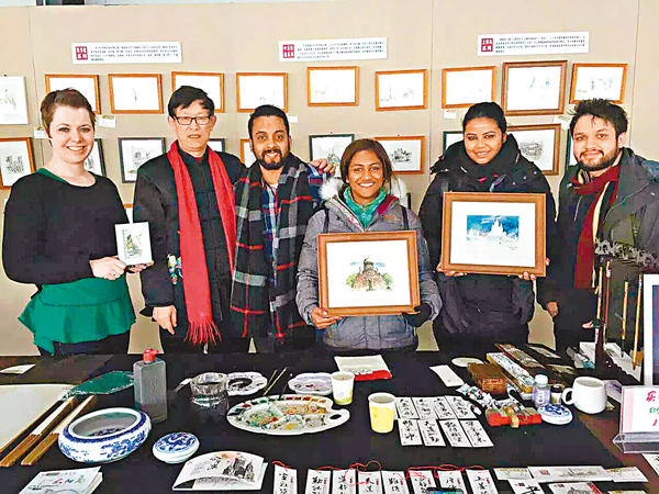 ���u�žs��ø�v���줤�~�C�Ȫ��߷R�C �O�̤_���� ��