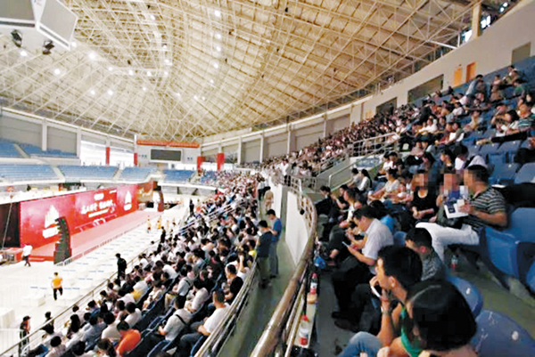 ���ѩ�m�ʪ̤Ӧh�A�C�{�Y�ӽL�N�}�L�a�}������s��|�]�C �����C�{�ǯu