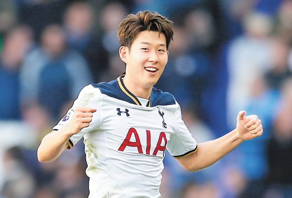 ���]����