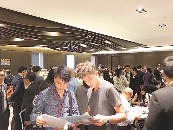 �����ַǶR�a���Ŷ��ư�ӳB�d�߸�ơC