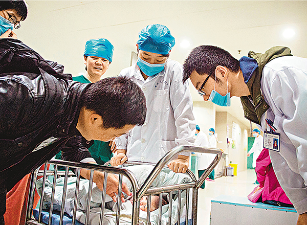 �����a�u�����G�ġv�F����I��A�Ͳ��������������D�����ް_���`�C�Ϭ��U���h�N�@�ӭ�X�ͪ�����e����˨���C��ƹϤ�