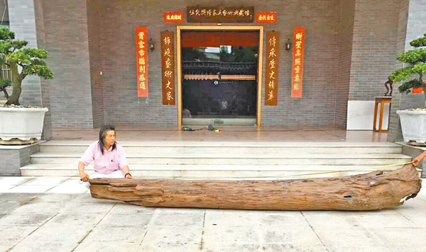 ����G�������}�@���n������Ѯƪ�4.2�̡A��700�h��C�O�̭J�Y�� ��