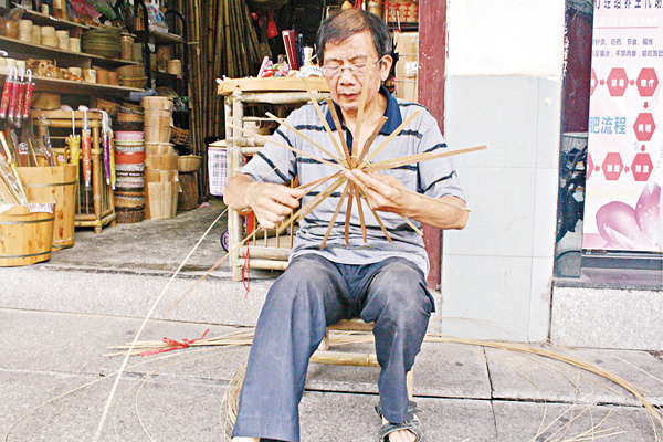 ����Ӥ�Ʊ��N�N�s�������ǩӤU�h�C �O��Ĭ�_�T  ��