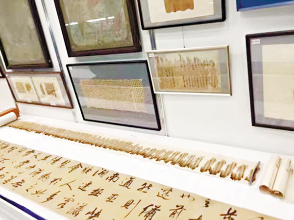 ���b�饻��檺����y���媫�C ���W�Ϥ�