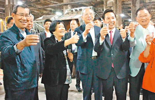 ���⩤���~�a�p�|�z�ƪ����U���]�e���^�B�������]�e��3�^������A�è��X���s���q�C�Ϭ��L���|�M�w���p�|���\�C ������