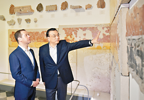 �����a�ɶ�6��ߡA���J�j�b���w���Ǥҳ��P�U���[�t���o���㺸�̶𤰳ժ��]�C���z��