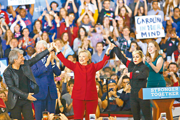 ��Jon Bon Jovi(��)�PLady Gaga�����ƩԨ��C �k�s��