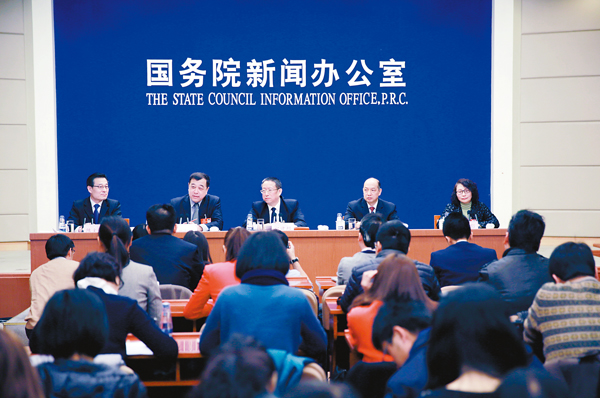 ��2016�~3��9��A��Ȱ|�s�D�줽���ܽХ���H�j�N���B����H�j�~�Ʃe���|�e�����q��A����F��e���B���������ƥD�u�G�ب��A����F��e���B�x���֫ج٥D�e�G�ػԡA����H�j�N���B�x���W�����e���Ѫ����Ѽv�N�⩤���Y�o�iĳ�D�P�O�̶i���y�C ���s��