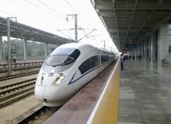 廣東在四年內將推進40多個鐵路建設項目，2020年擬實現「市市通高鐵」，並銜接港澳地區。(方俊明攝)