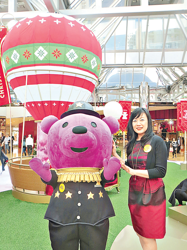 ���ӥj�������`�g�z���������ܡA���s��ͷN���p�����A9��ӥj�����߹s���B���~���W���ͶաC �O�̱箮�^  ��