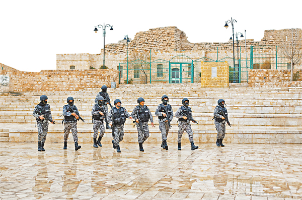 ���w�O�H���ƫᨵ���j���C���p��