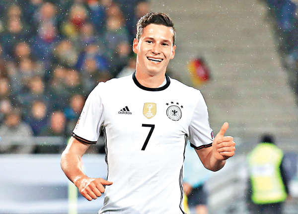 ���F�����ƱN��Ԫk�ҡC ���z��