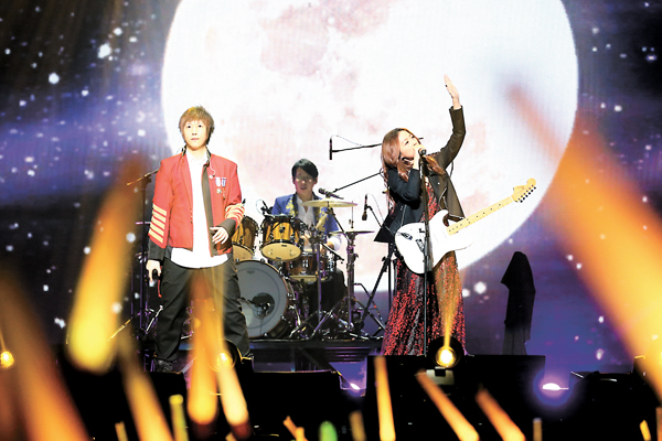 ���M�E�~�e�@�ˡA�����s(�k)������ѷ��W�Ż��C