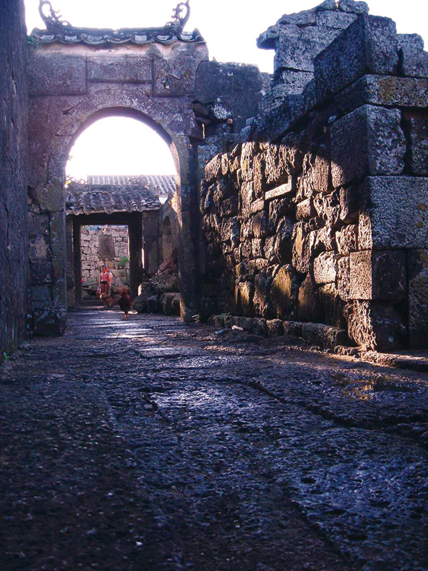 �����s�j����