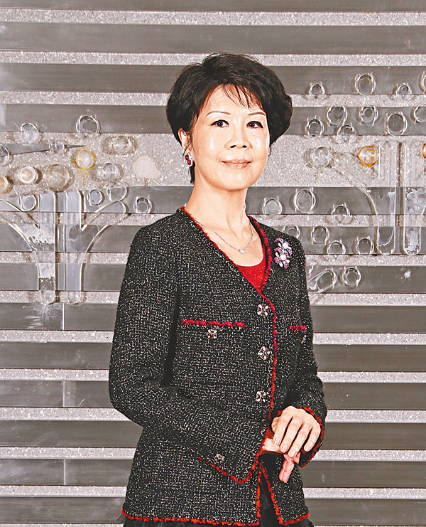 ���J���Y