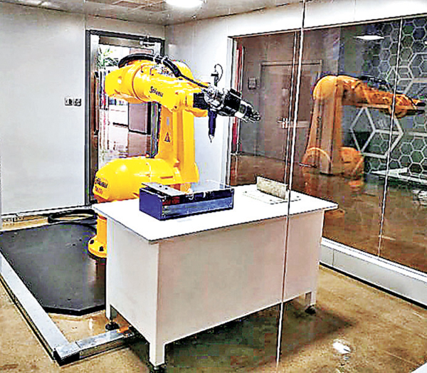 ����@����H�b�n�����j���Ϊ��i�ܰϤ��t�ܤu�@�C �������ǯu